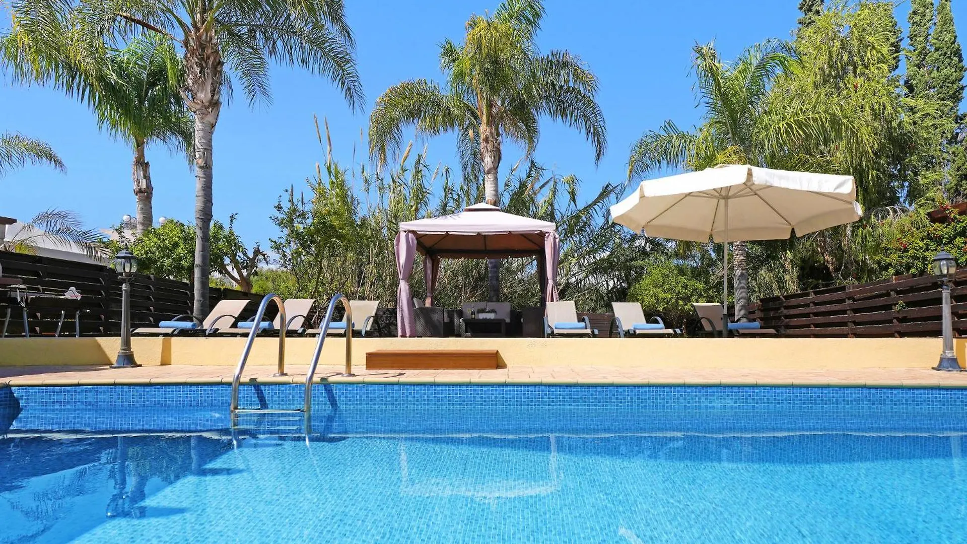 Villa Crystalia - 350M From Kalamies Beach Protaras 0*,